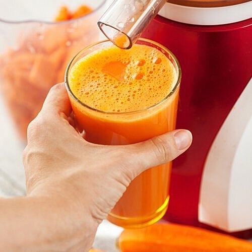 Detox this summer for a healthier body and skin.