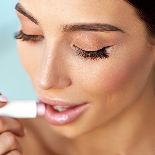 Full facial rejuvenation: The perfect Christmas gift to yourself