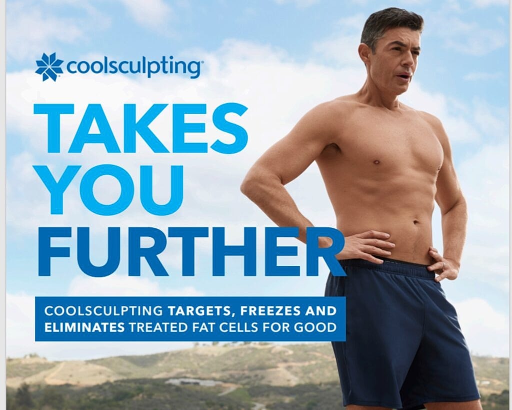coolsculpting applicator treating abdomen