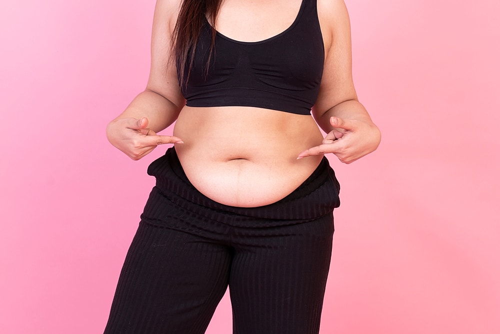coolsculpting applicator placed on abdomen