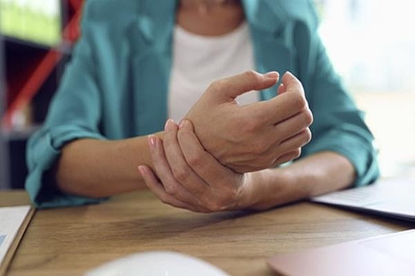 How Do Hormones Affect Arthritis?