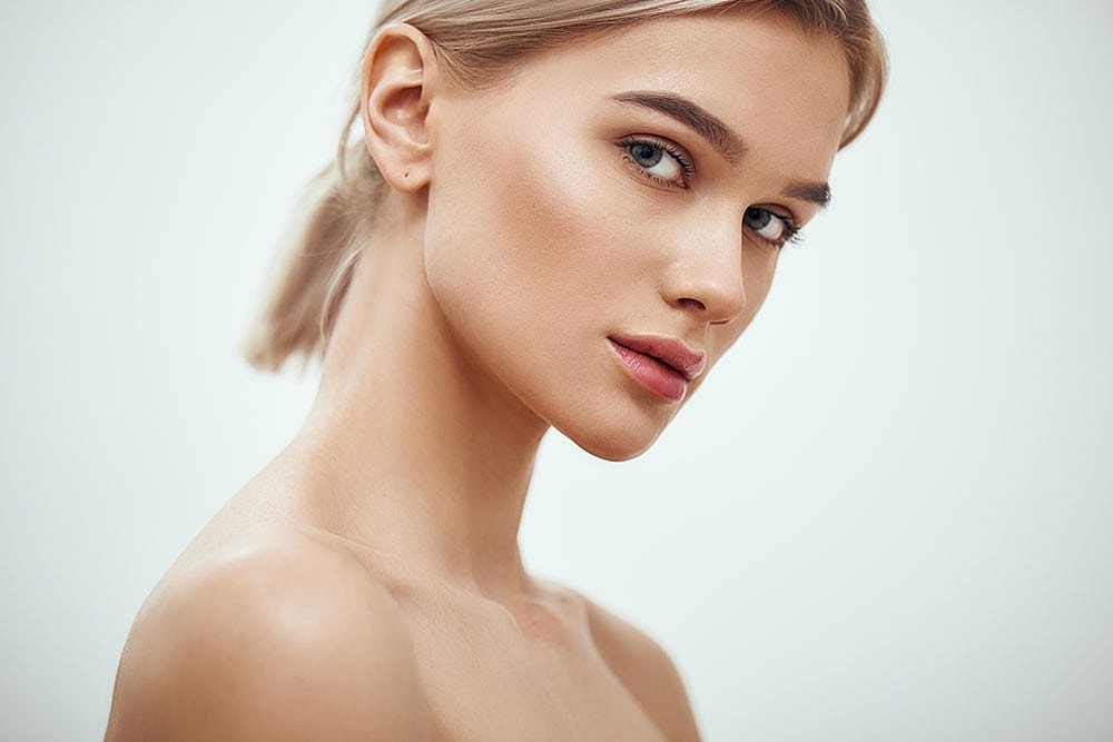 Are You Looking for the Best Way to Brighten Your Skin? We Have the Answers
