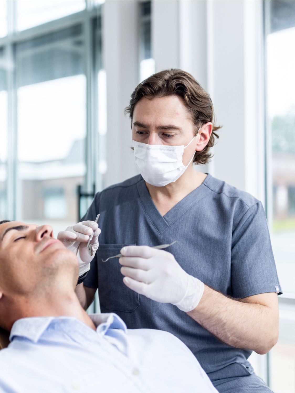 clark dentist Dr. Szabela treating patient