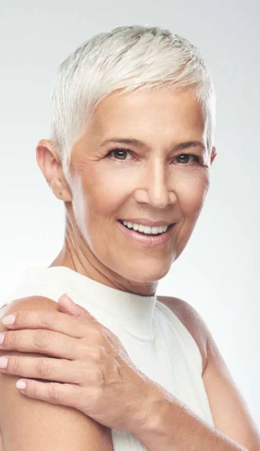 tampa med spa model with short hair